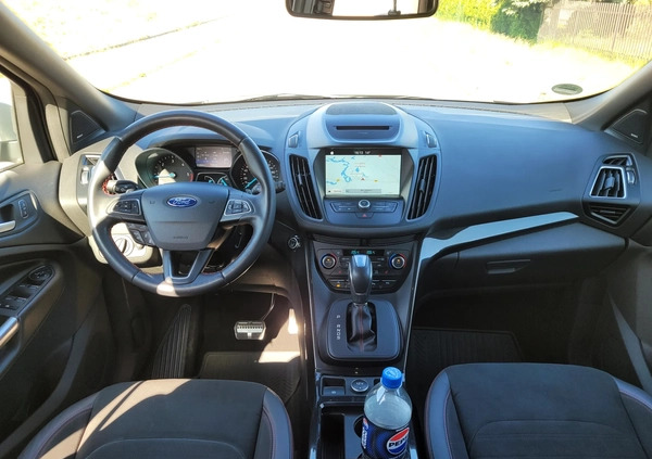 Ford Kuga cena 77900 przebieg: 218584, rok produkcji 2018 z Iława małe 742